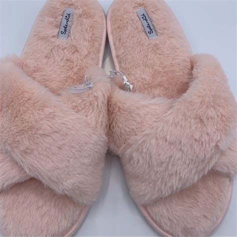 splendid faux fur slippers.